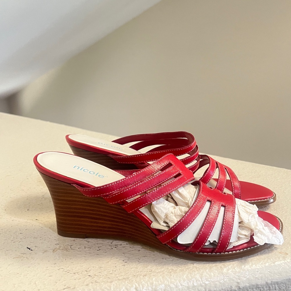 Nicole Red leather Wedge sandals Women’s SZ 9 New no Box Summer wedding comfort